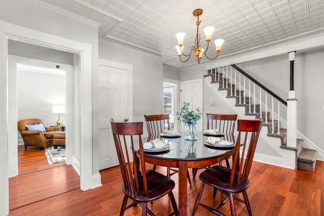 4 Wood St, Chelmsford, MA 01863