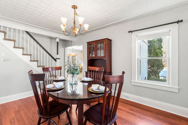 4 Wood St, Chelmsford, MA 01863