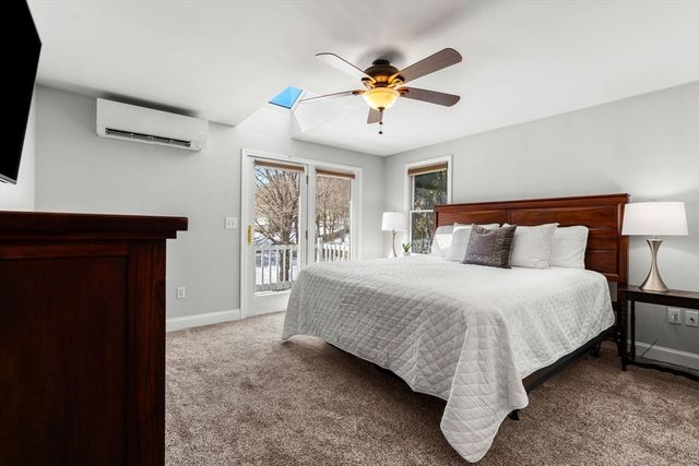 4 Wood St, Chelmsford, MA 01863