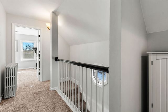 4 Wood St, Chelmsford, MA 01863