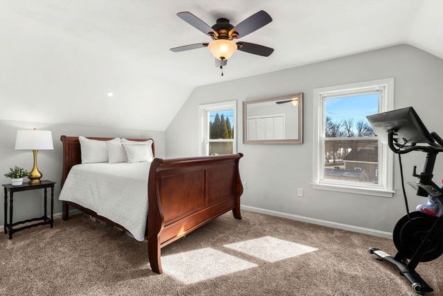 4 Wood St, Chelmsford, MA 01863