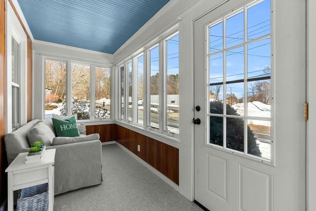 4 Wood St, Chelmsford, MA 01863