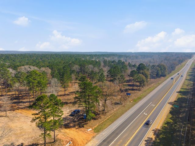 8576 Us- Hwy 190 W, Livingston, TX 77351
