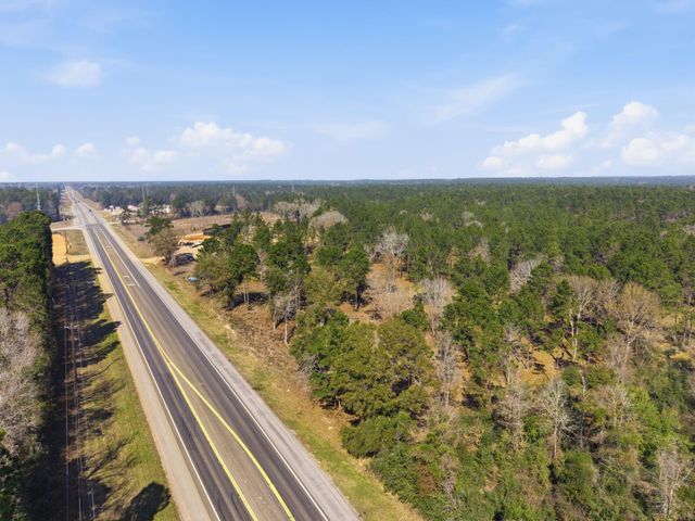 8576 Us- Hwy 190 W, Livingston, TX 77351
