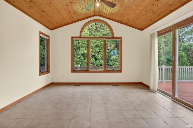 19242 Broken Tree Court, Bristol, IN 46507