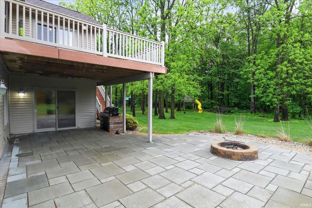 19242 Broken Tree Court, Bristol, IN 46507