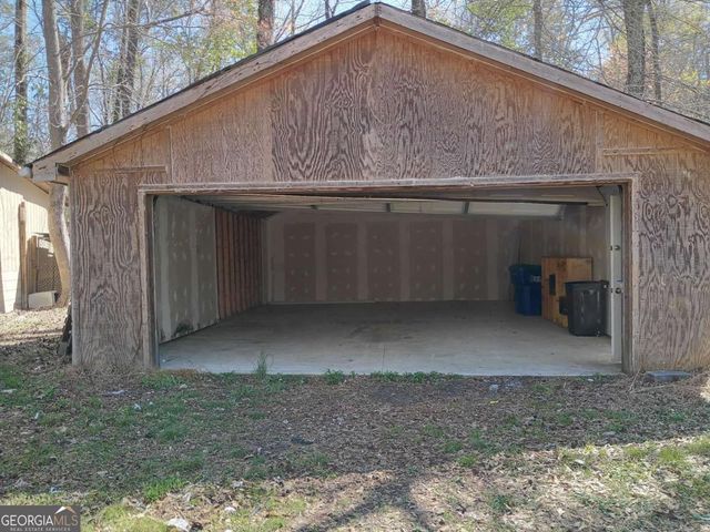 460 Dot Drive, Atlanta, GA 30349