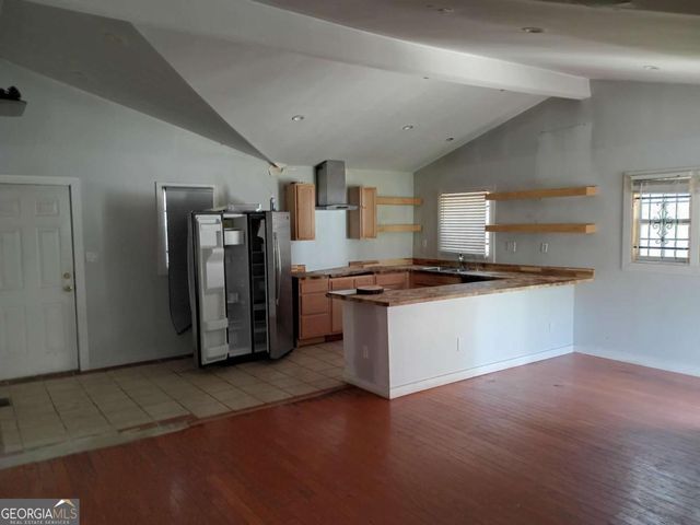 460 Dot Drive, Atlanta, GA 30349