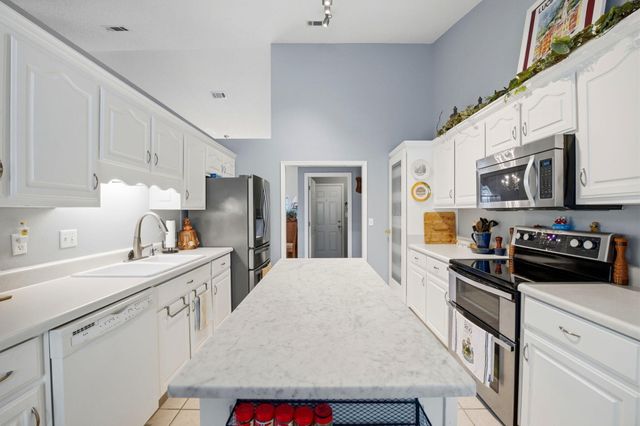 1403 Nautilus Drive, Navarre, FL 32566