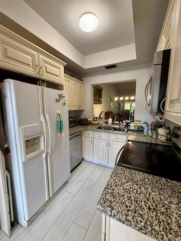 3927 Vine Tree Trail B, Lake Worth, FL 33467