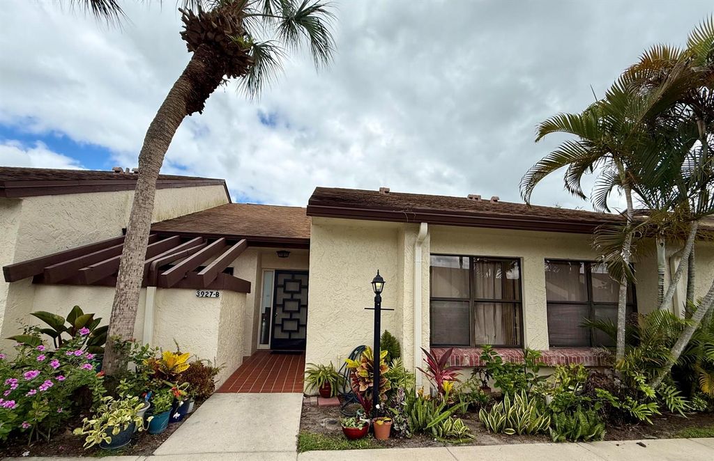 3927 Vine Tree Trail B, Lake Worth, FL 33467