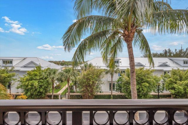 502 Del Sol Circle, Tequesta, FL 33469