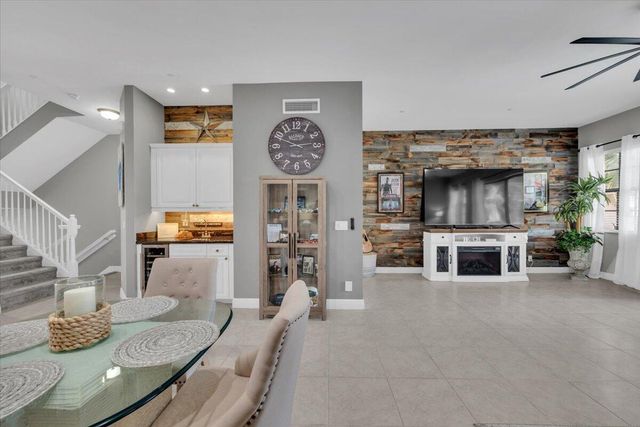 502 Del Sol Circle, Tequesta, FL 33469