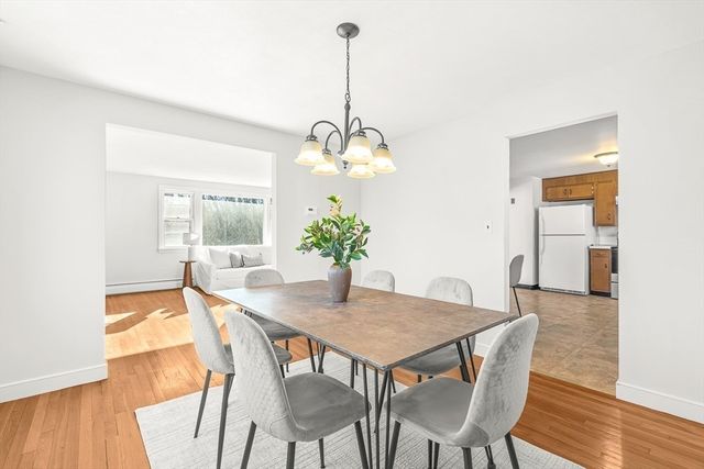 7 Trinity Rd, Winchester, MA 01890