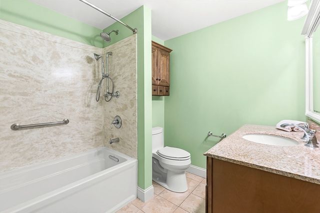 7 Trinity Rd, Winchester, MA 01890