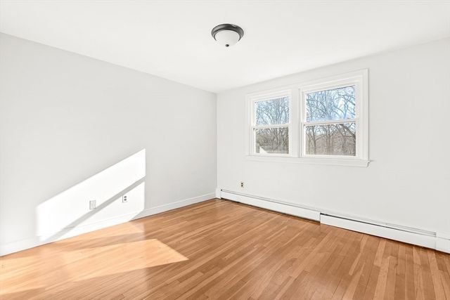 7 Trinity Rd, Winchester, MA 01890