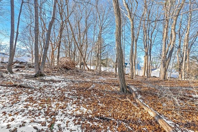 7 Trinity Rd, Winchester, MA 01890