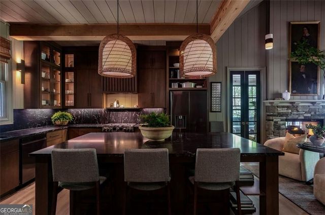 528 Quail Cove Drive, Jasper, GA 30143