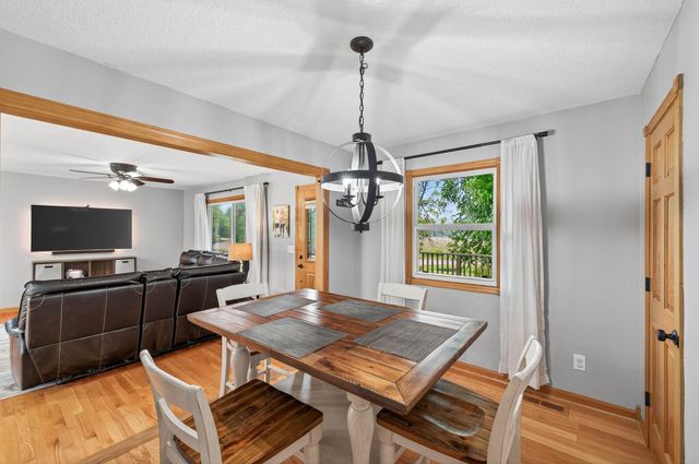 9695 281st Avenue NE, North Branch, MN 55056