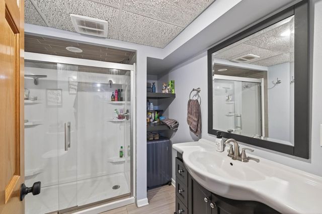 9695 281st Avenue NE, North Branch, MN 55056