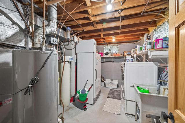 9695 281st Avenue NE, North Branch, MN 55056