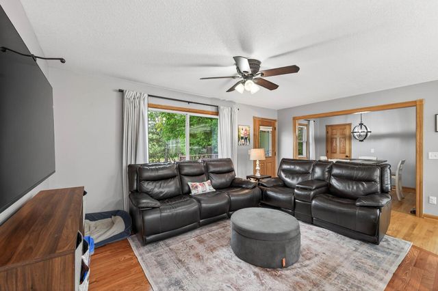 9695 281st Avenue NE, North Branch, MN 55056