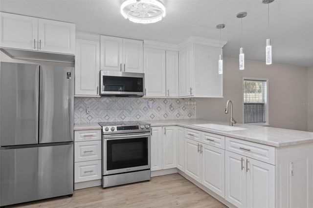 193 GLADYS AVENUE, Inglis, FL 34449