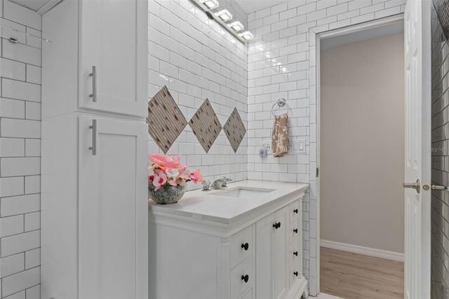 193 GLADYS AVENUE, Inglis, FL 34449