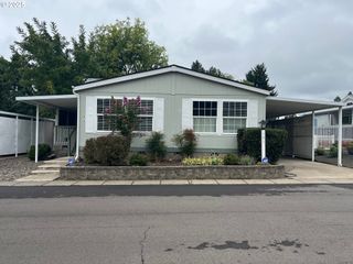 141 RIVER RIDGE Ave, Roseburg, OR 97471