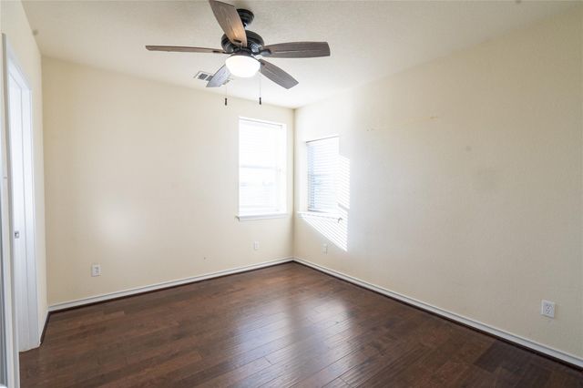 1050 County Road 129 B, Taylor, TX 76574