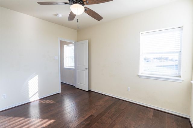 1050 County Road 129 B, Taylor, TX 76574