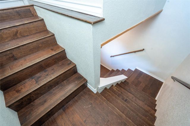 1050 County Road 129 B, Taylor, TX 76574