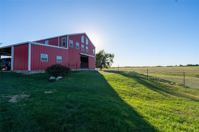 1050 County Road 129 B, Taylor, TX 76574