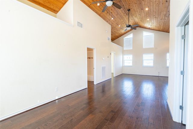 1050 County Road 129 B, Taylor, TX 76574