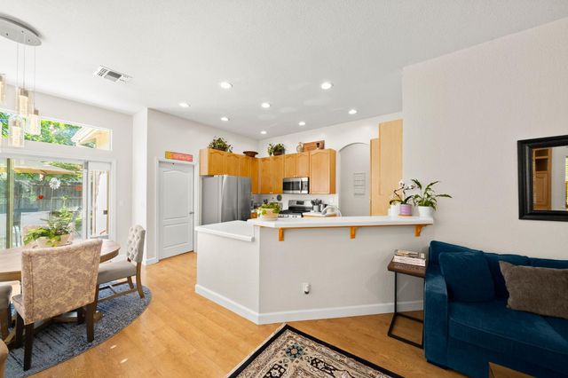 2529 Dinwiddie Way, Elk Grove, CA 95758