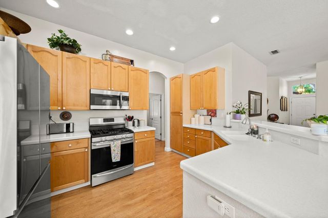 2529 Dinwiddie Way, Elk Grove, CA 95758