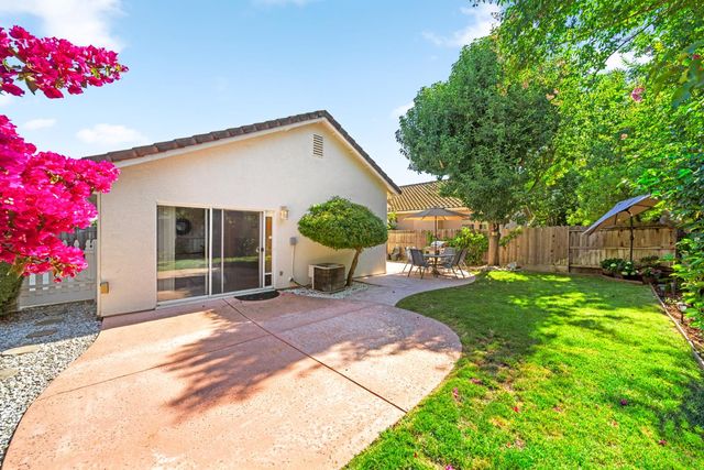 2529 Dinwiddie Way, Elk Grove, CA 95758