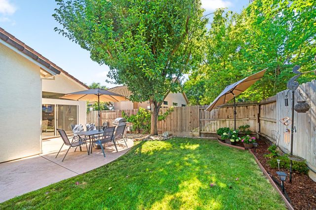 2529 Dinwiddie Way, Elk Grove, CA 95758