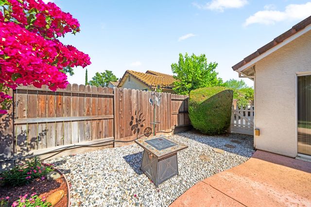 2529 Dinwiddie Way, Elk Grove, CA 95758