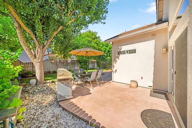 2529 Dinwiddie Way, Elk Grove, CA 95758