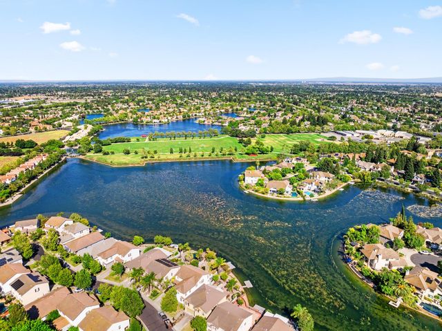 2529 Dinwiddie Way, Elk Grove, CA 95758