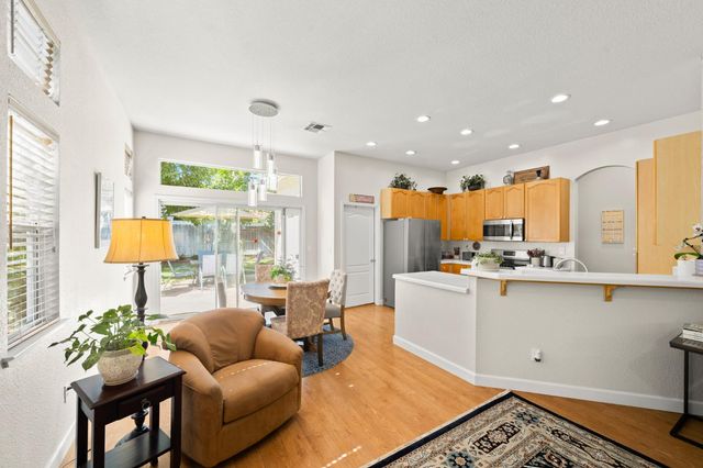 2529 Dinwiddie Way, Elk Grove, CA 95758