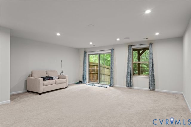 7905 Wistar Woods Ct, Richmond, VA 23228