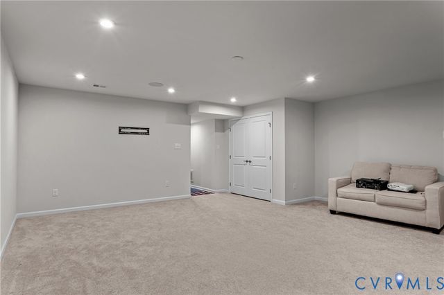 7905 Wistar Woods Ct, Richmond, VA 23228