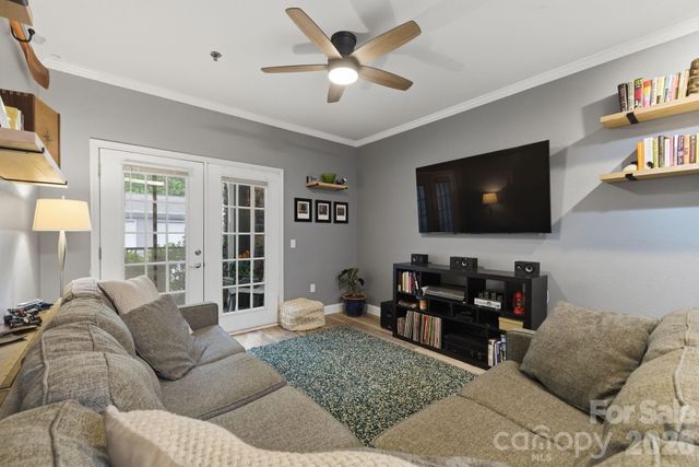 900 Vista Lake Drive 102, Candler, NC 28715