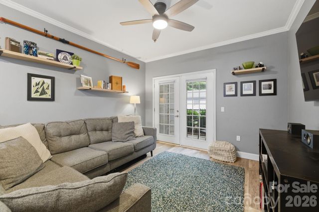 900 Vista Lake Drive 102, Candler, NC 28715