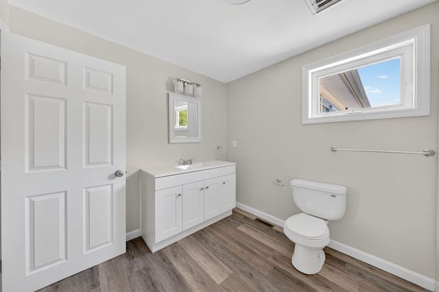 61 Stevens Rd, Swansea, MA 02777