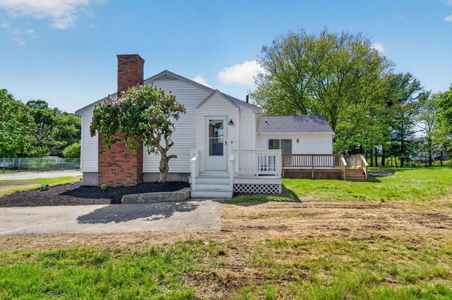 61 Stevens Rd, Swansea, MA 02777