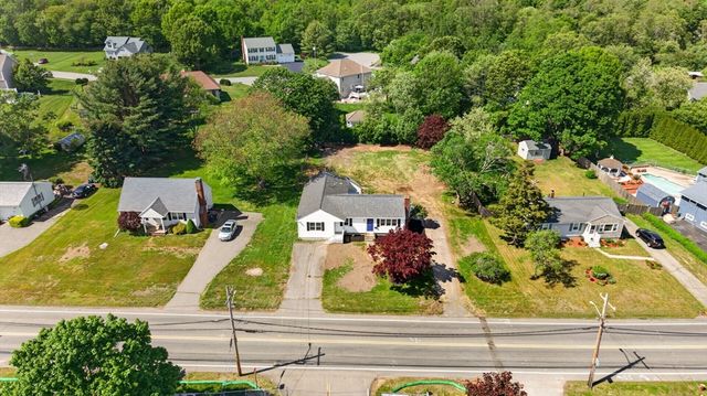 61 Stevens Rd, Swansea, MA 02777