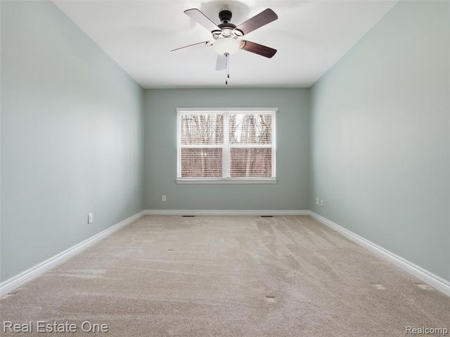 9572 Kingsway Circle, Clarkston, MI 48348